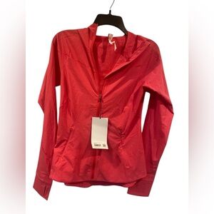 NWT Lululemon mist over windbreaker GLAZE PINK Size:4